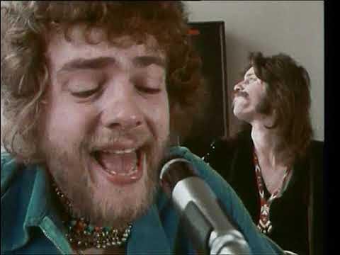 Stealers Wheel - Stuck In The Middle With You